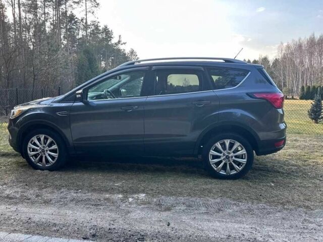 Серый Форд Эскейп, объемом двигателя 0 л и пробегом 82 тыс. км за 9600 $, фото 14 на Automoto.ua