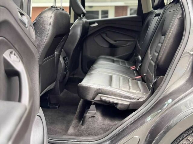 Сірий Форд Ескейп, об'ємом двигуна 2 л та пробігом 37 тис. км за 3400 $, фото 10 на Automoto.ua