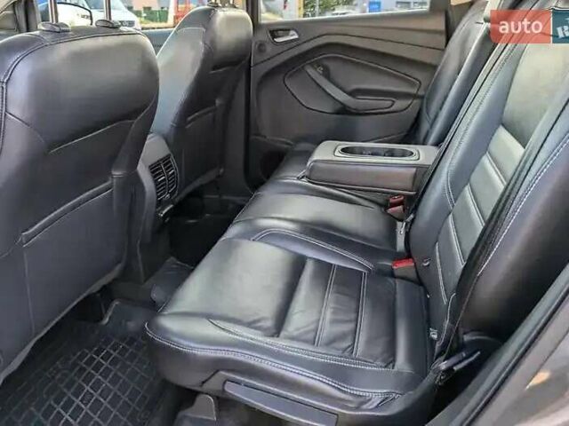 Сірий Форд Ескейп, об'ємом двигуна 2 л та пробігом 154 тис. км за 13500 $, фото 6 на Automoto.ua