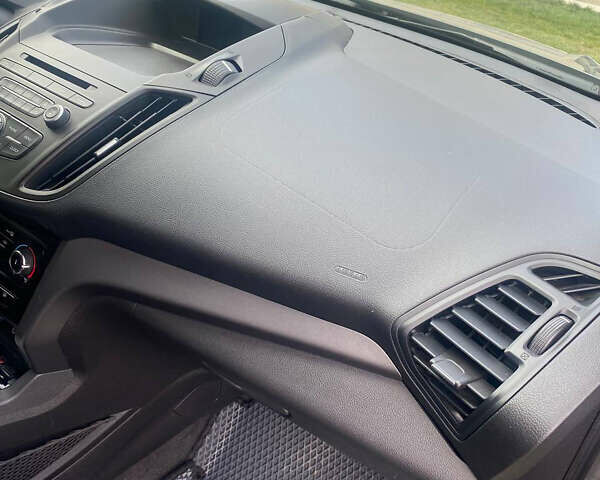 Сірий Форд Ескейп, об'ємом двигуна 2.49 л та пробігом 98 тис. км за 14500 $, фото 19 на Automoto.ua