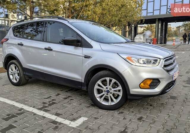 Сірий Форд Ескейп, об'ємом двигуна 2.5 л та пробігом 89 тис. км за 14200 $, фото 4 на Automoto.ua