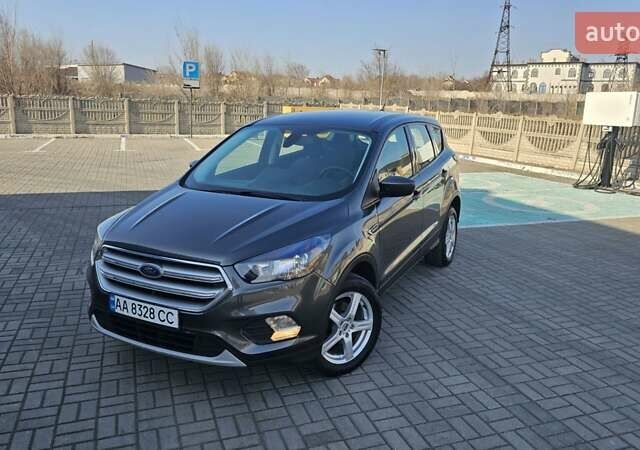 Форд Эскейп 2018 в Запорожье на Automoto.ua Серый Форд Эскейп, объемом двигателя 2.5 л и пробегом 82 тыс. км за 13100 $, фото 24 на Automoto.ua