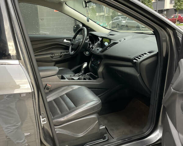Сірий Форд Ескейп, об'ємом двигуна 1.5 л та пробігом 107 тис. км за 12500 $, фото 9 на Automoto.ua