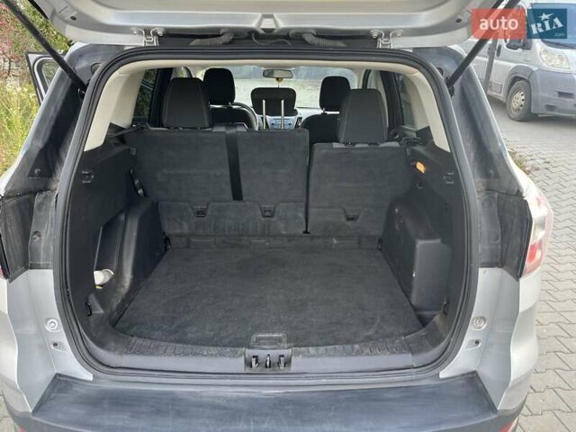 Серый Форд Эскейп, объемом двигателя 2 л и пробегом 231 тыс. км за 12100 $, фото 14 на Automoto.ua