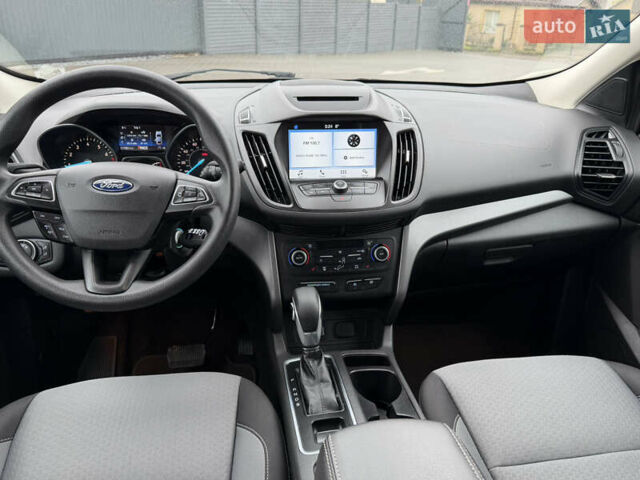 Серый Форд Эскейп, объемом двигателя 1.5 л и пробегом 177 тыс. км за 9900 $, фото 21 на Automoto.ua