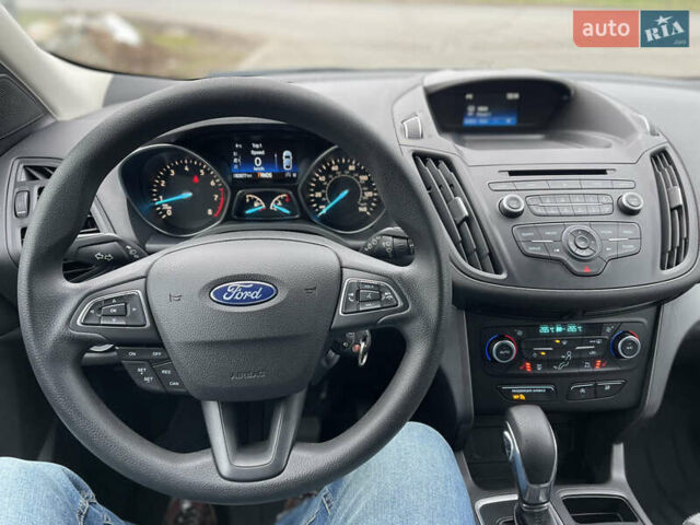 Сірий Форд Ескейп, об'ємом двигуна 1.5 л та пробігом 82 тис. км за 11999 $, фото 34 на Automoto.ua