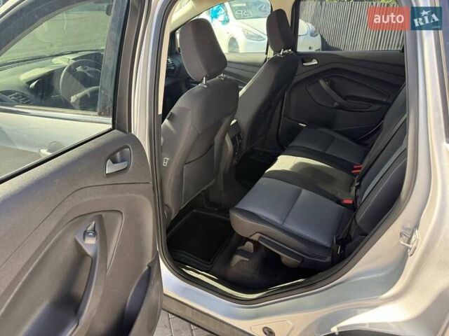 Серый Форд Эскейп, объемом двигателя 2 л и пробегом 172 тыс. км за 10400 $, фото 13 на Automoto.ua