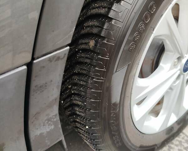 Сірий Форд Ескейп, об'ємом двигуна 2.49 л та пробігом 156 тис. км за 14700 $, фото 16 на Automoto.ua