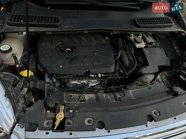 Серый Форд Эскейп, объемом двигателя 1.5 л и пробегом 190 тыс. км за 10700 $, фото 28 на Automoto.ua