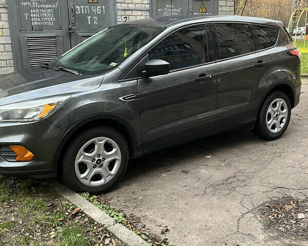 Серый Форд Эскейп, объемом двигателя 2.49 л и пробегом 200 тыс. км за 11200 $, фото 1 на Automoto.ua