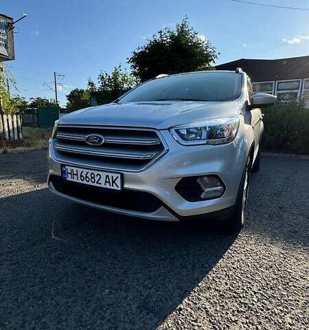 Серый Форд Эскейп, объемом двигателя 1.5 л и пробегом 122 тыс. км за 13900 $, фото 7 на Automoto.ua