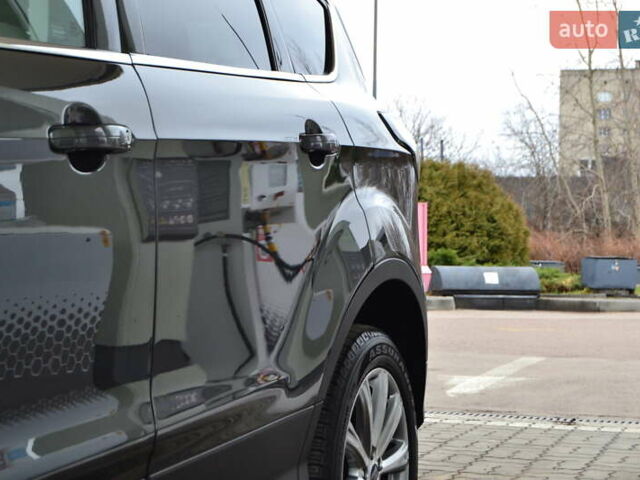 Сірий Форд Ескейп, об'ємом двигуна 2 л та пробігом 130 тис. км за 14799 $, фото 25 на Automoto.ua