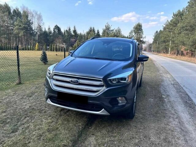 Серый Форд Эскейп, объемом двигателя 0 л и пробегом 82 тыс. км за 9600 $, фото 1 на Automoto.ua