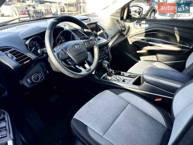 Серый Форд Эскейп, объемом двигателя 1.5 л и пробегом 143 тыс. км за 10999 $, фото 12 на Automoto.ua