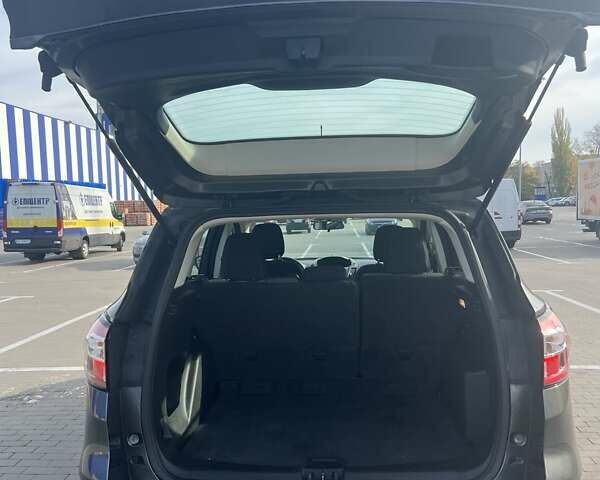 Серый Форд Эскейп, объемом двигателя 2.5 л и пробегом 127 тыс. км за 13499 $, фото 52 на Automoto.ua