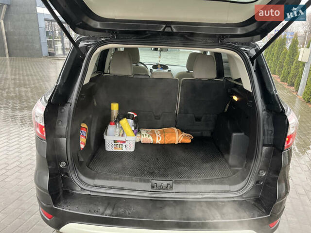 Серый Форд Эскейп, объемом двигателя 1.5 л и пробегом 121 тыс. км за 11900 $, фото 4 на Automoto.ua