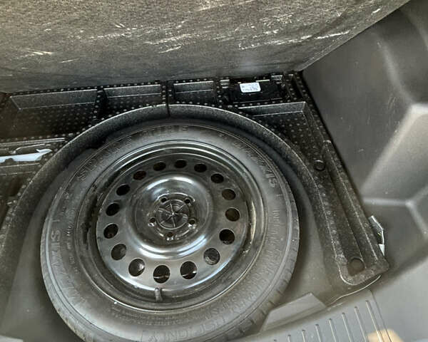 Серый Форд Эскейп, объемом двигателя 1.5 л и пробегом 97 тыс. км за 11000 $, фото 9 на Automoto.ua