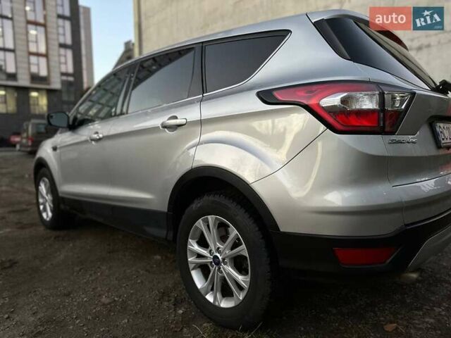 Серый Форд Эскейп, объемом двигателя 1.5 л и пробегом 190 тыс. км за 10700 $, фото 37 на Automoto.ua