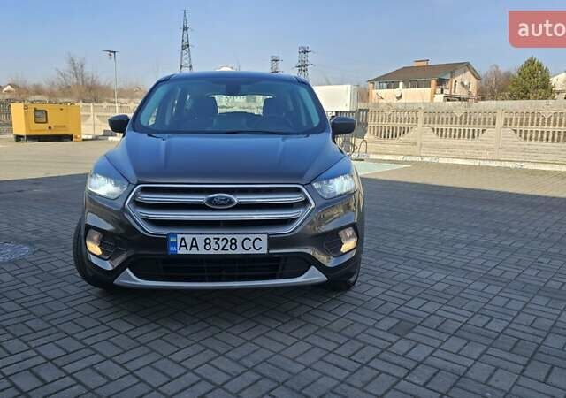 Форд Эскейп 2018 в Запорожье на Automoto.ua Серый Форд Эскейп, объемом двигателя 2.5 л и пробегом 82 тыс. км за 13100 $, фото 23 на Automoto.ua