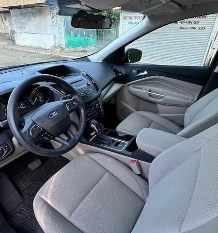 Серый Форд Эскейп, объемом двигателя 1.5 л и пробегом 122 тыс. км за 13900 $, фото 24 на Automoto.ua