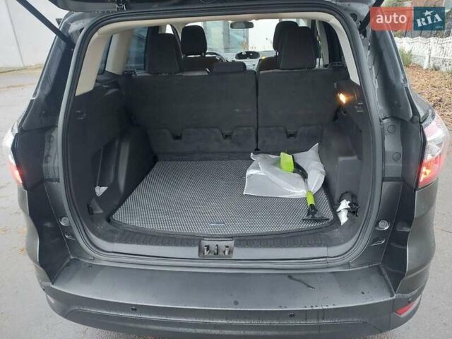 Сірий Форд Ескейп, об'ємом двигуна 2.5 л та пробігом 56 тис. км за 14500 $, фото 16 на Automoto.ua