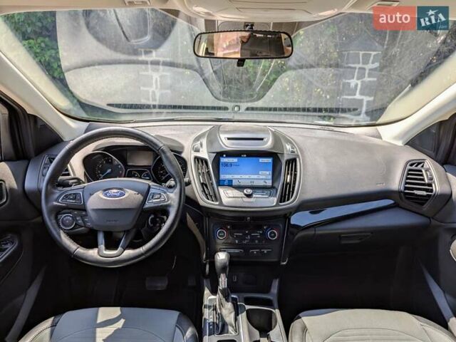 Форд Эскейп 2018 в Луцке на Automoto.ua Серый Форд Эскейп, объемом двигателя 1.5 л и пробегом 149 тыс. км за 13500 $, фото 13 на Automoto.ua