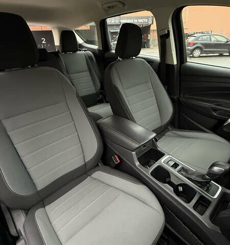 Серый Форд Эскейп, объемом двигателя 2.5 л и пробегом 118 тыс. км за 14600 $, фото 11 на Automoto.ua