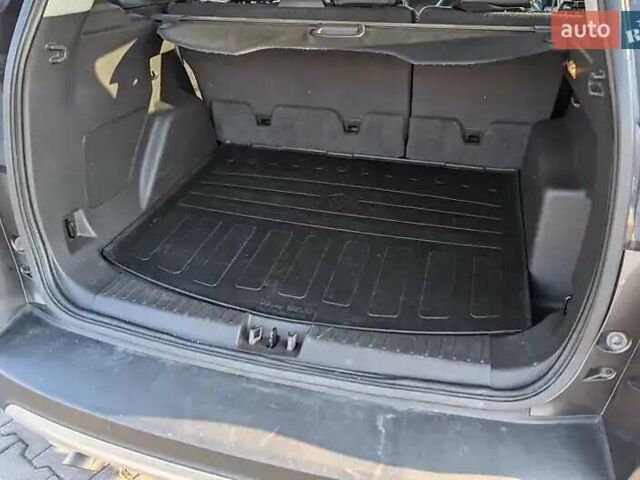 Сірий Форд Ескейп, об'ємом двигуна 2 л та пробігом 154 тис. км за 13500 $, фото 10 на Automoto.ua