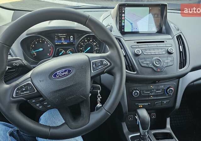 Форд Эскейп 2018 в Запорожье на Automoto.ua Серый Форд Эскейп, объемом двигателя 2.5 л и пробегом 82 тыс. км за 13100 $, фото 1 на Automoto.ua