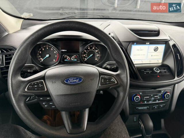 Серый Форд Эскейп, объемом двигателя 1.5 л и пробегом 177 тыс. км за 9900 $, фото 10 на Automoto.ua