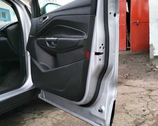 Серый Форд Эскейп, объемом двигателя 1.5 л и пробегом 174 тыс. км за 13500 $, фото 20 на Automoto.ua