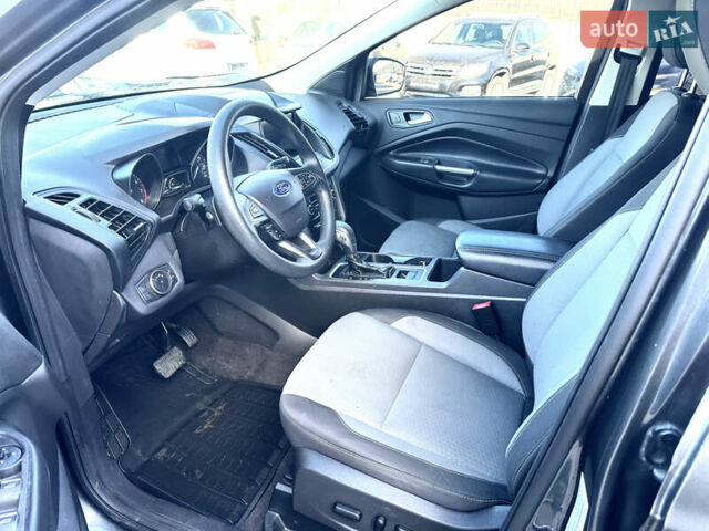 Сірий Форд Ескейп, об'ємом двигуна 1.5 л та пробігом 230 тис. км за 9699 $, фото 9 на Automoto.ua