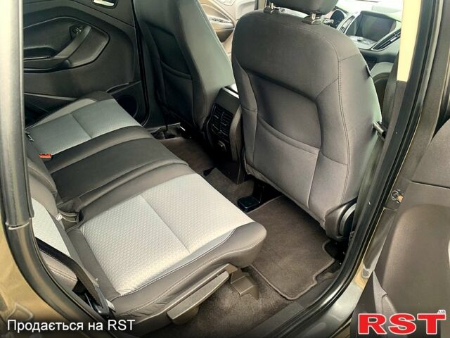 Сірий Форд Ескейп, об'ємом двигуна 1.5 л та пробігом 114 тис. км за 13700 $, фото 4 на Automoto.ua