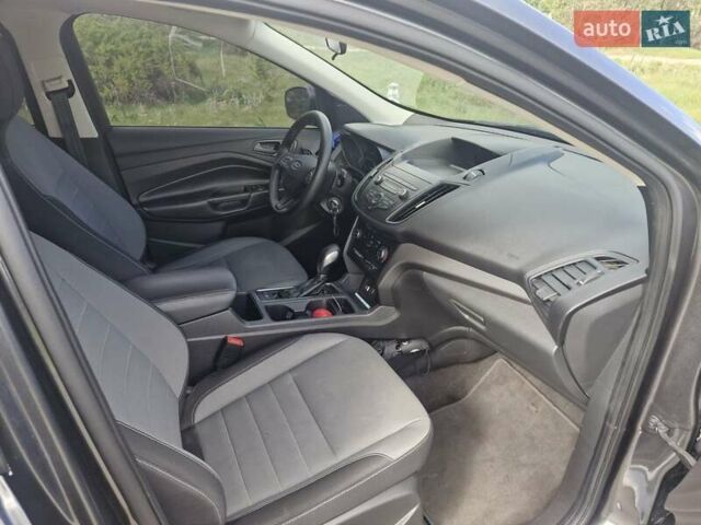 Сірий Форд Ескейп, об'ємом двигуна 2.5 л та пробігом 119 тис. км за 13800 $, фото 8 на Automoto.ua
