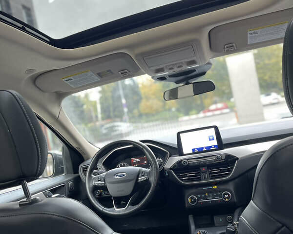 Серый Форд Эскейп, объемом двигателя 1.5 л и пробегом 144 тыс. км за 17500 $, фото 16 на Automoto.ua