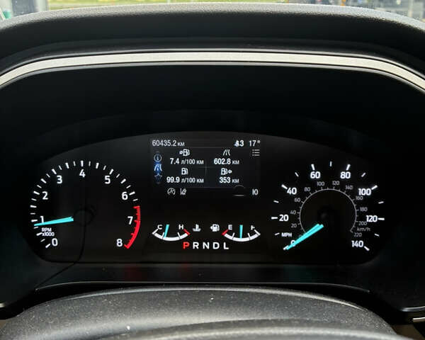 Сірий Форд Ескейп, об'ємом двигуна 1.5 л та пробігом 64 тис. км за 16550 $, фото 3 на Automoto.ua