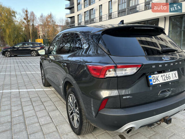 Сірий Форд Ескейп, об'ємом двигуна 2 л та пробігом 105 тис. км за 18950 $, фото 18 на Automoto.ua