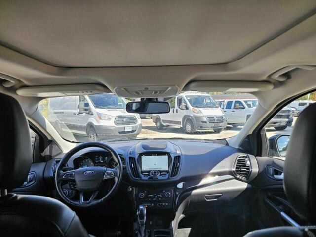 Серый Форд Эскейп, объемом двигателя 2 л и пробегом 85 тыс. км за 10184 $, фото 7 на Automoto.ua