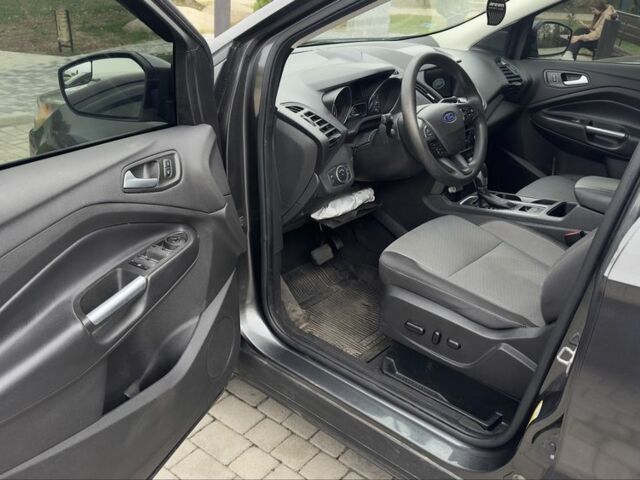 Серый Форд Эскейп, объемом двигателя 1.5 л и пробегом 212 тыс. км за 8200 $, фото 4 на Automoto.ua