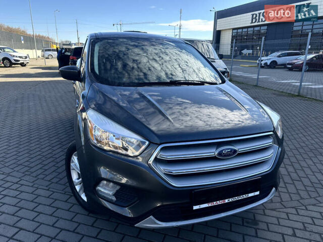 Сірий Форд Ескейп, об'ємом двигуна 1.5 л та пробігом 215 тис. км за 9699 $, фото 3 на Automoto.ua