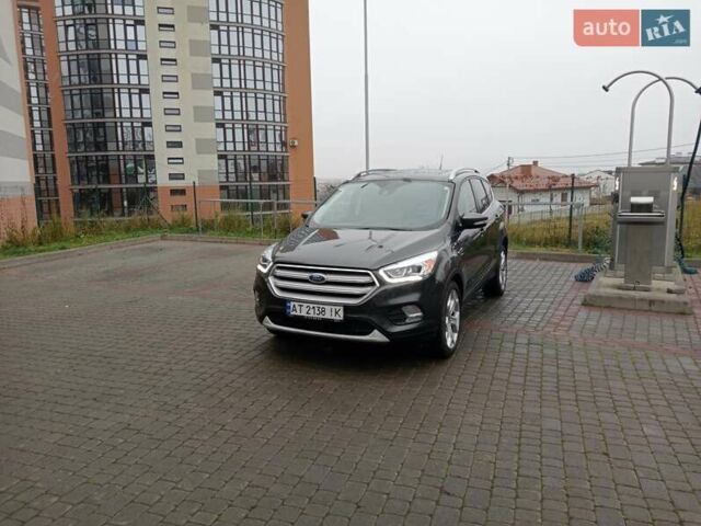 Сірий Форд Ескейп, об'ємом двигуна 2 л та пробігом 145 тис. км за 16200 $, фото 9 на Automoto.ua