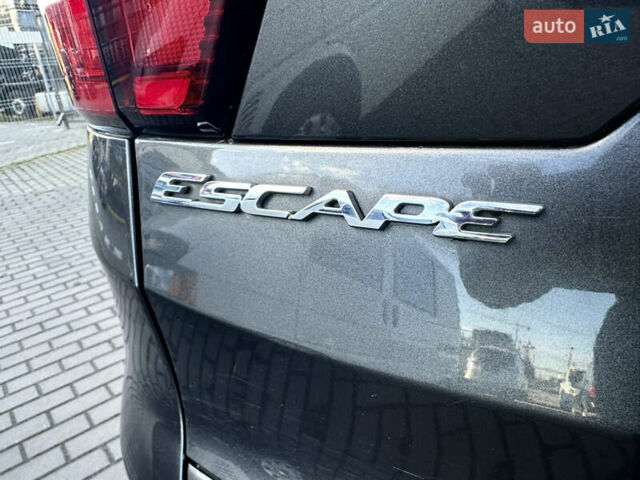 Сірий Форд Ескейп, об'ємом двигуна 1.5 л та пробігом 230 тис. км за 9699 $, фото 7 на Automoto.ua