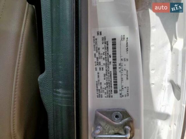 Серый Форд Эскейп, объемом двигателя 1.5 л и пробегом 86 тыс. км за 2300 $, фото 12 на Automoto.ua