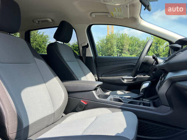 Сірий Форд Ескейп, об'ємом двигуна 1.5 л та пробігом 96 тис. км за 14999 $, фото 18 на Automoto.ua