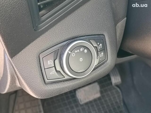 Сірий Форд Ескейп, об'ємом двигуна 1.5 л та пробігом 74 тис. км за 13990 $, фото 23 на Automoto.ua