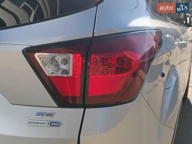 Серый Форд Эскейп, объемом двигателя 1.5 л и пробегом 74 тыс. км за 13990 $, фото 8 на Automoto.ua