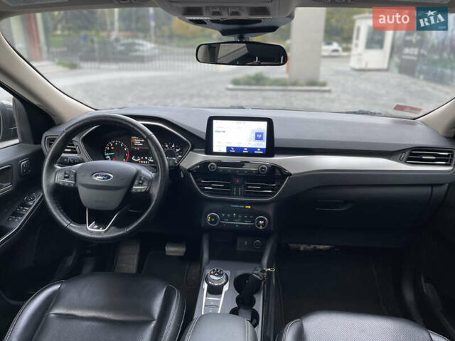 Серый Форд Эскейп, объемом двигателя 1.5 л и пробегом 144 тыс. км за 17500 $, фото 15 на Automoto.ua