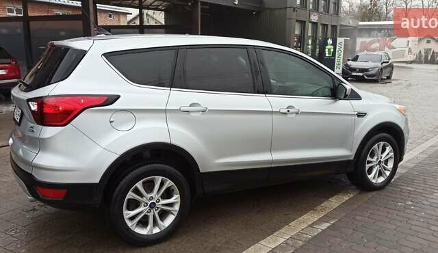 Серый Форд Эскейп, объемом двигателя 1.5 л и пробегом 29 тыс. км за 13800 $, фото 11 на Automoto.ua