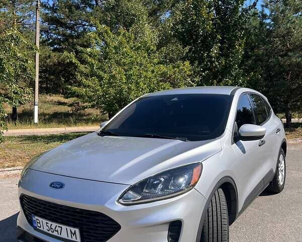Сірий Форд Ескейп, об'ємом двигуна 1.5 л та пробігом 157 тис. км за 16000 $, фото 1 на Automoto.ua