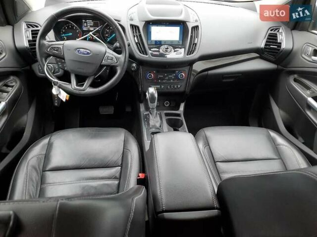 Серый Форд Эскейп, объемом двигателя 2 л и пробегом 52 тыс. км за 3000 $, фото 7 на Automoto.ua